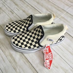 VANS CHECKERS KIDS SIZE 1.0 Y